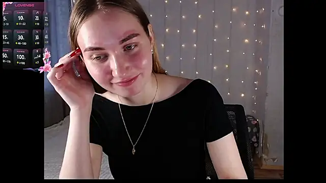 Snapshot of Miya_Mark chatting on September 15, 2025, 3:12 pm Miya Mark online show from September 15, 2025, 3:12 pm