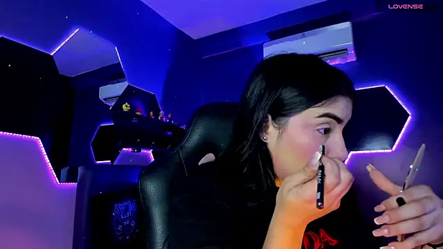 Belliinda 21 online show from November 29, 2025, 6:44 pm