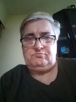 Snapshot of Sonya5156 chatting on December 4, 2024, 12:47 pm Sonya5156 online show from December 4, 2024, 12:47 pm