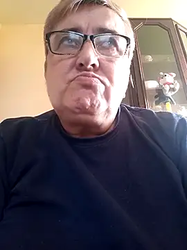 Snapshot of Sonya5156 chatting on February 10, 2025, 1:44 pm Sonya5156 online show from February 10, 2025, 1:44 pm