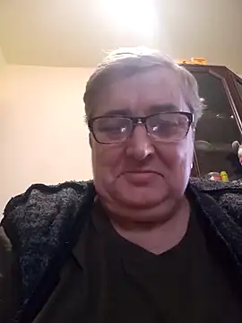 Snapshot of Sonya5156 chatting on February 19, 2025, 3:38 pm Sonya5156 online show from February 19, 2025, 3:38 pm