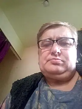 Snapshot of Sonya5156 chatting on February 23, 2025, 2:57 pm Sonya5156 online show from February 23, 2025, 2:57 pm