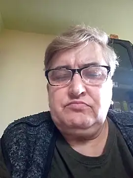 Snapshot of Sonya5156 chatting on February 24, 2025, 12:37 pm Sonya5156 online show from February 24, 2025, 12:37 pm