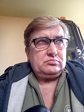 Snapshot of Sonya5156 chatting on March 4, 2025, 2:21 pm Sonya5156 online show from March 4, 2025, 2:21 pm