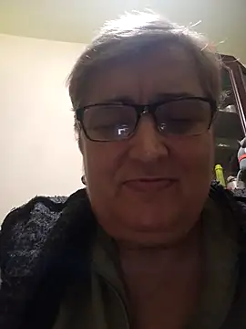 Snapshot of Sonya5156 chatting on March 4, 2025, 5:24 pm Sonya5156 online show from March 4, 2025, 5:24 pm
