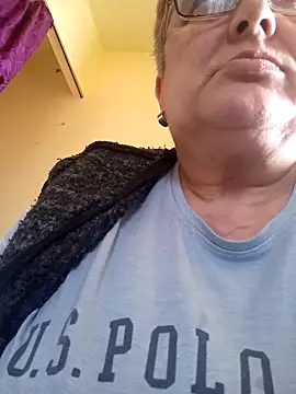 Snapshot of Sonya5156 chatting on March 6, 2025, 1:03 pm Sonya5156 online show from March 6, 2025, 1:03 pm