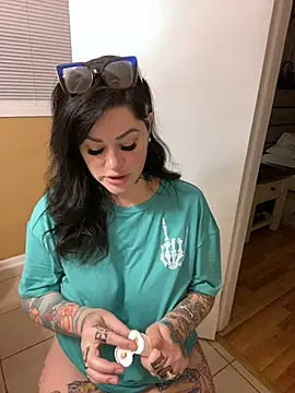 TexasTattooedHouseWife online show from March 4, 2025, 12:44 pm