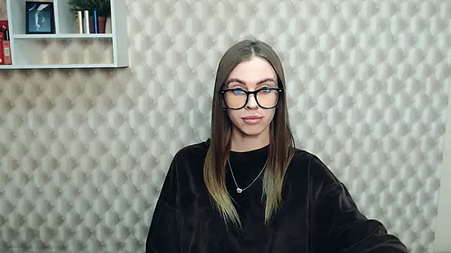 AlisaCatty  online show from March 10, 2025, 7:21 am