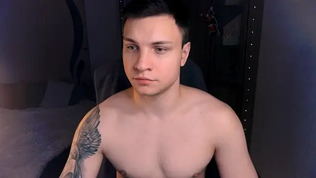 handsome guy01 online show from December 7, 2024, 1:25 am