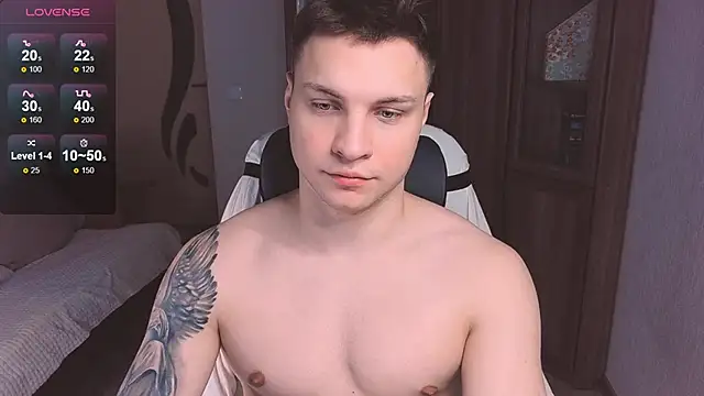 handsome guy01 online show from February 12, 2025, 9:11 pm