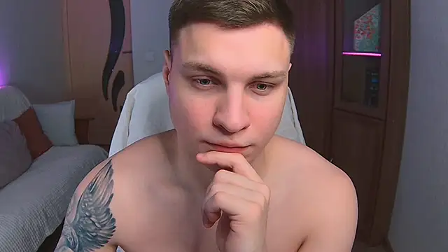 handsome guy01 online show from March 7, 2025, 12:58 am