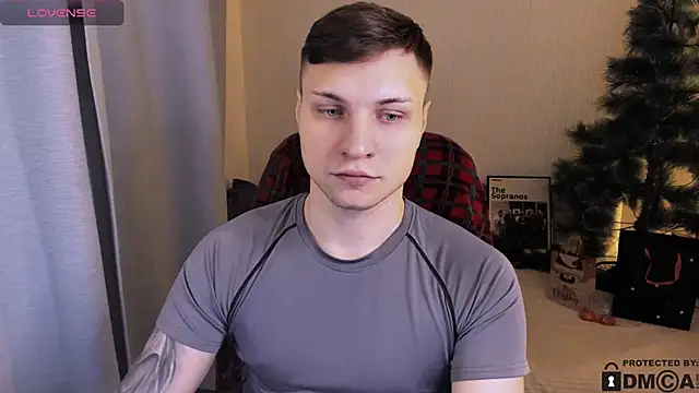 handsome guy01 online show from January 10, 2026, 3:19 am