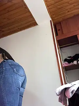 LorenaAmerica online show from December 5, 2024, 8:33 pm