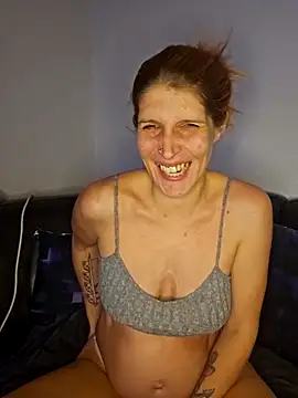 Lenchen  online show from November 8, 2025, 8:51 pm