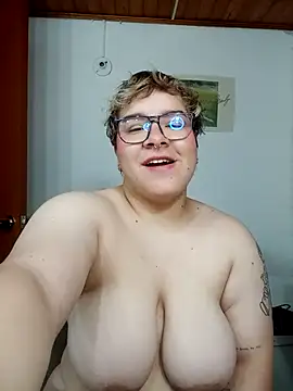 amalia love online show from January 14, 2026, 2:23 pm