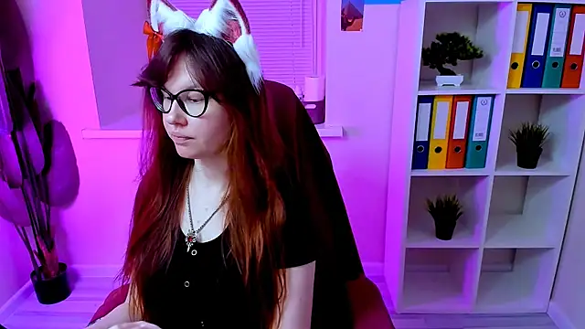 CarolGiggly online show from October 15, 2025, 12:05 pm