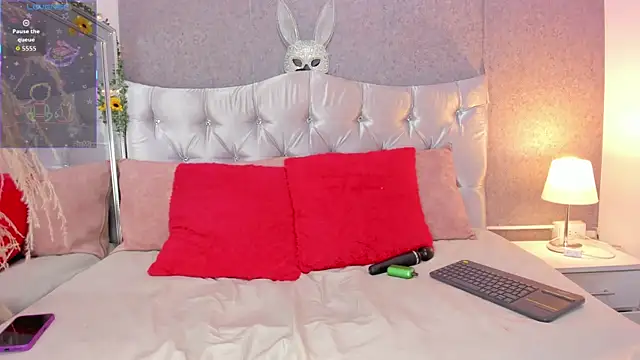 Snapshot of GABYTAYLOR_ chatting on September 16, 2025, 1:34 pm GABYTAYLOR  online show from September 16, 2025, 1:34 pm