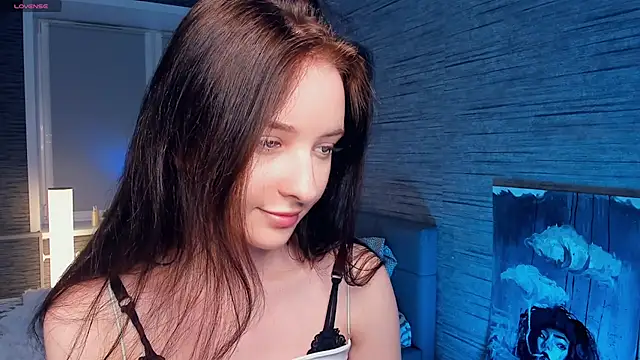 MerylHedley online show from December 27, 2024, 1:28 pm