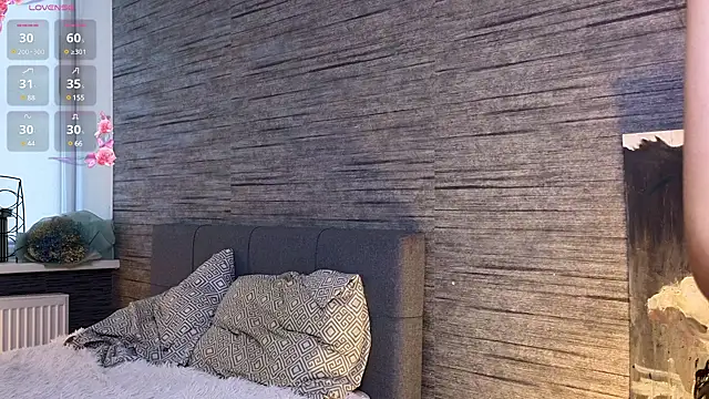 MerylHedley online show from March 15, 2025, 1:18 pm