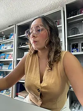 Kay LustyWife online show from December 15, 2025, 5:17 pm