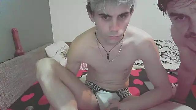 Snapshot of bogdy979 chatting on January 13, 2025, 7:31 pm bogdy979 online show from January 13, 2025, 7:31 pm