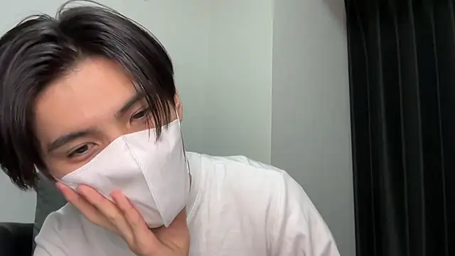 Lio kun online show from March 7, 2025, 1:07 pm