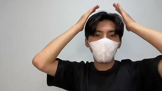 Lio kun online show from September 26, 2025, 2:21 pm