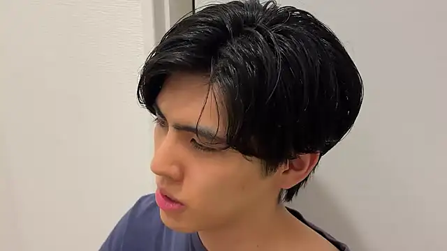 Lio kun online show from October 18, 2025, 1:12 pm