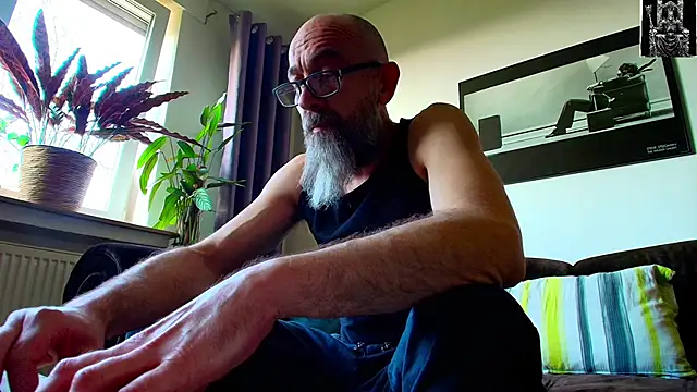 Kingsscepter online show from March 8, 2025, 4:06 pm