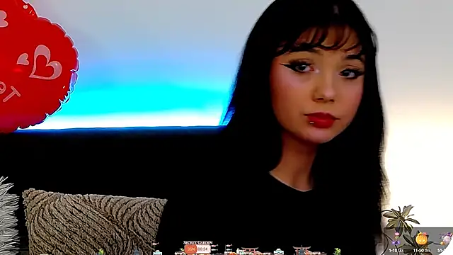 AveryWillow online show from February 23, 2025, 8:49 am