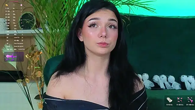 AveryWillow online show from November 17, 2025, 10:48 pm