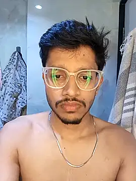 Snapshot of skinnyyyyyyyyy chatting on November 5, 2025, 4:23 am skinnyyyyyyyyy online show from November 5, 2025, 4:23 am