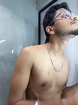 Snapshot of skinnyyyyyyyyy chatting on December 15, 2025, 5:01 am skinnyyyyyyyyy online show from December 15, 2025, 5:01 am