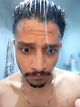 Snapshot of skinnyyyyyyyyy chatting on December 18, 2025, 4:51 am skinnyyyyyyyyy online show from December 18, 2025, 4:51 am