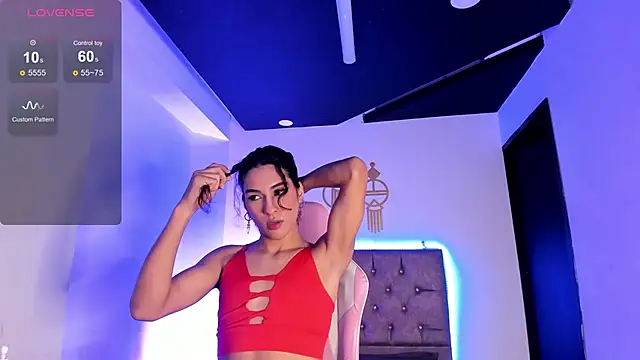 MiaCavallii  online show from March 15, 2025, 3:07 am