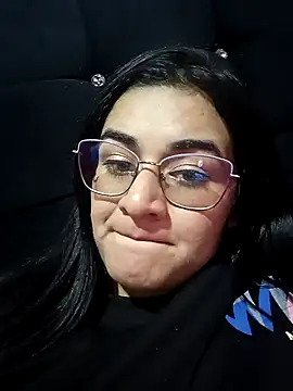 Hanna Kinsley online show from December 12, 2024, 2:15 am