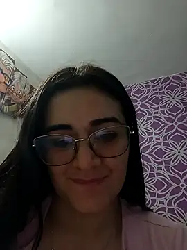 Hanna Kinsley online show from February 6, 2025, 3:37 am