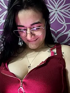 Hanna Kinsley online show from February 21, 2025, 5:35 am