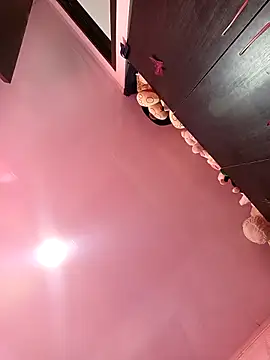 Hanna Kinsley online show from September 22, 2025, 5:04 pm