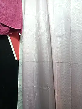 Hanna Kinsley online show from October 15, 2025, 5:35 pm