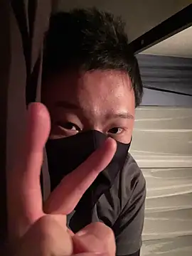 Snapshot of tuki_fu chatting on December 25, 2024, 1:30 pm tuki fu online show from December 25, 2024, 1:30 pm