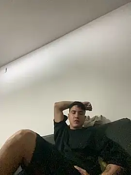 LCarreraa online show from February 1, 2025, 7:26 am