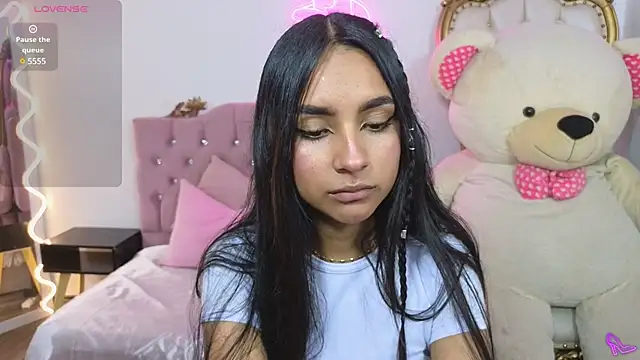 Snapshot of Jazmin_tay chatting on February 10, 2025, 7:38 pm Jazmin tay online show from February 10, 2025, 7:38 pm