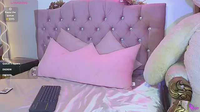 Snapshot of Jazmin_tay chatting on February 10, 2025, 10:40 pm Jazmin tay online show from February 10, 2025, 10:40 pm