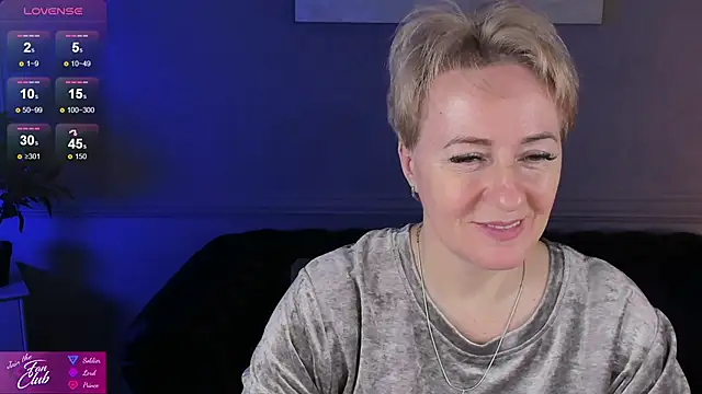 Nika Smit online show from December 6, 2024, 8:26 am