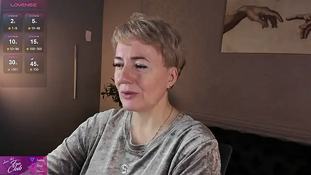 Nika Smit online show from December 7, 2024, 5:15 am