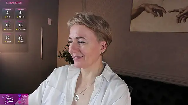 Nika Smit online show from December 7, 2024, 8:22 am