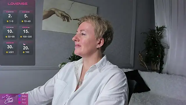 Nika Smit online show from January 12, 2025, 11:50 am