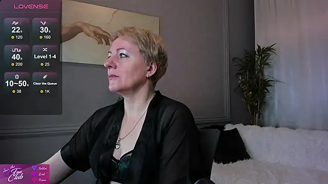 Nika Smit online show from February 2, 2025, 4:59 am