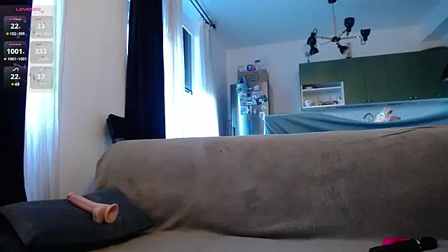 Blond Woman online show from February 1, 2025, 2:45 pm